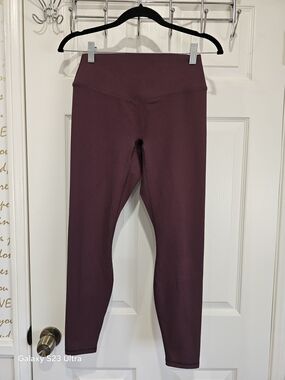 Fabletics PureLuxe High-Waist Maroon Leggings Small Short